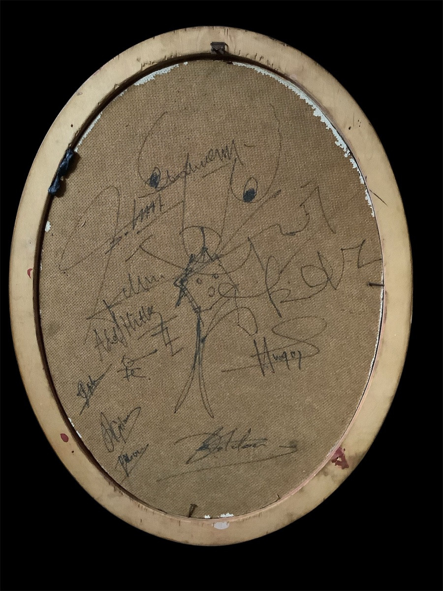 Une peinture ovale surréaliste du XXE siècle -photo-2