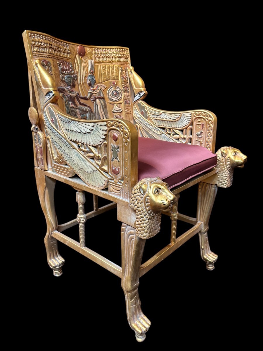 “tutankhamun” Throne In Gilded And Patinated Wood, 21st Century.