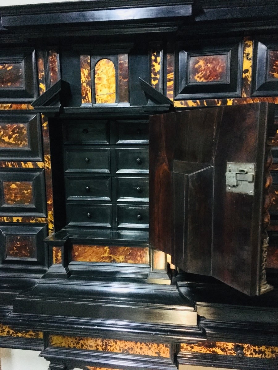 Large Antwerp Cabinet Circa 1700 In Ebony -photo-4