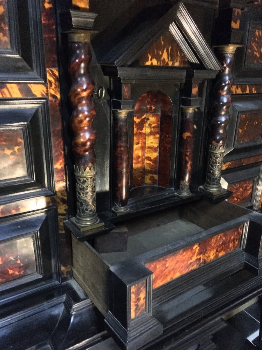 Large Antwerp Cabinet Circa 1700 In Ebony -photo-3