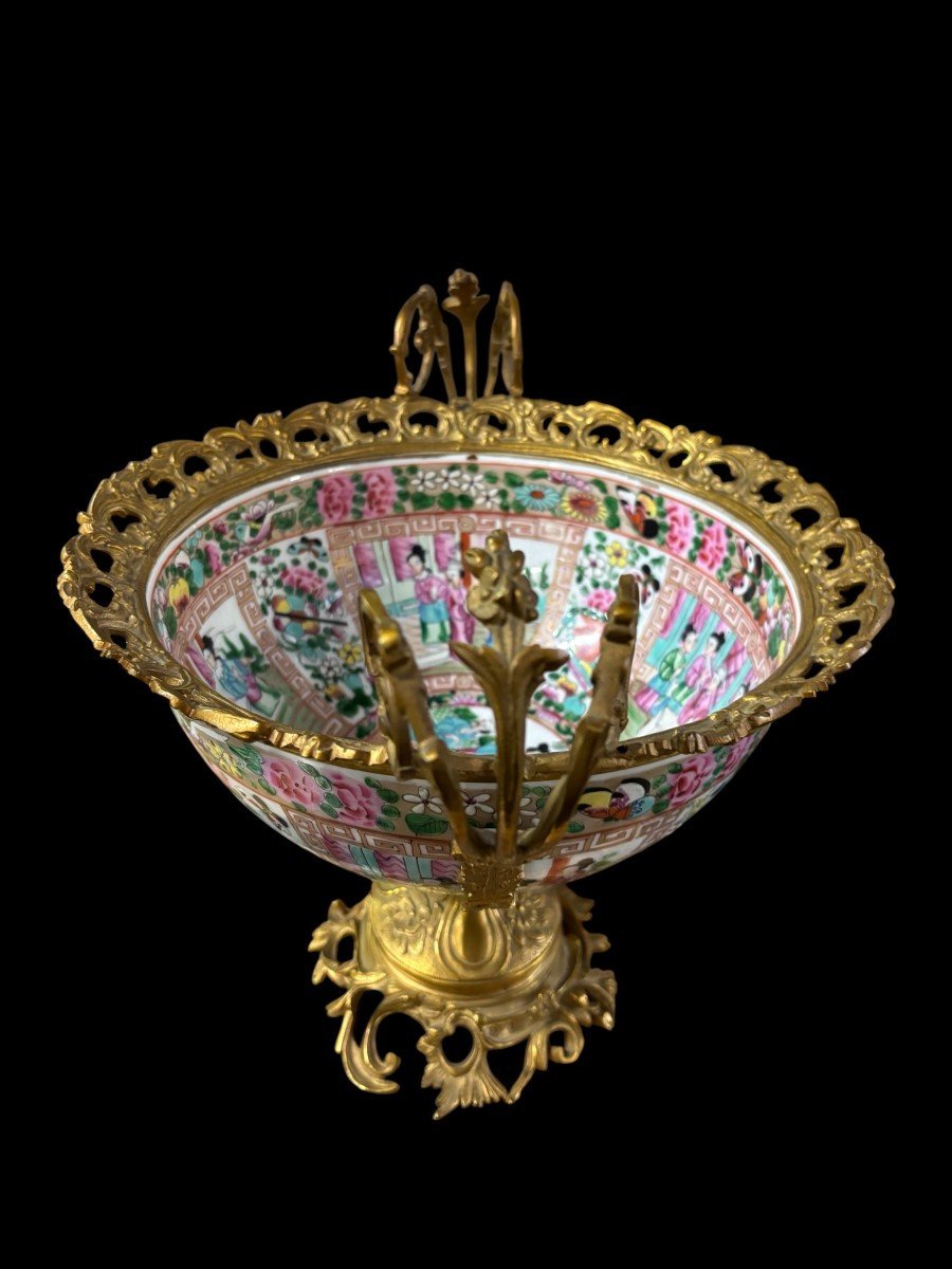 Cantonese Porcelain Cup With Gilt Bronze Trim, 19th Century.-photo-4