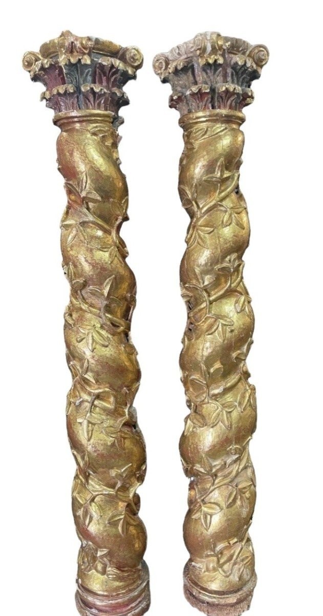 Pair Of Large Twisted Columns With Capitals, Early 17th Century.-photo-8