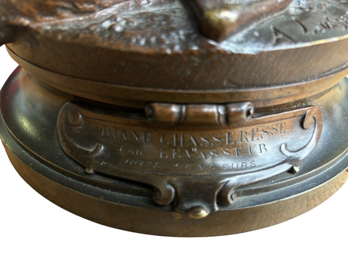 Grande Sculpture « Diane Chasseresse » En Bronze 19ème. ( 73 Cm )-photo-4