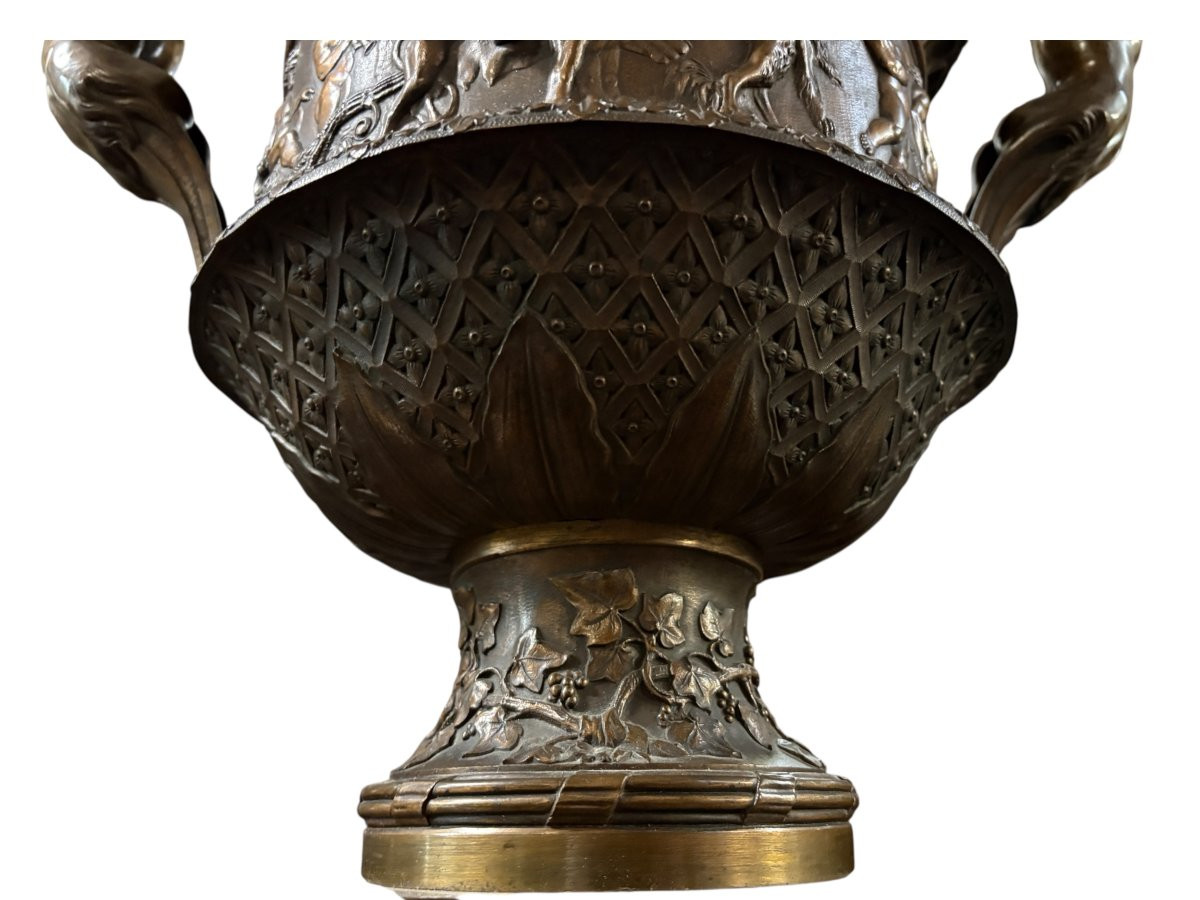 Grand vase " Médicis " en bronze patiné brun avec un cortège de Bacchus 19ème.-photo-3