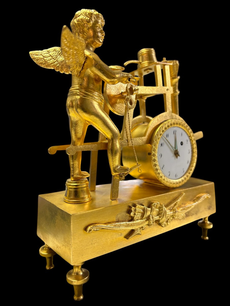 Mini pendule « Cupidon » en bronze doré XIXe-photo-2