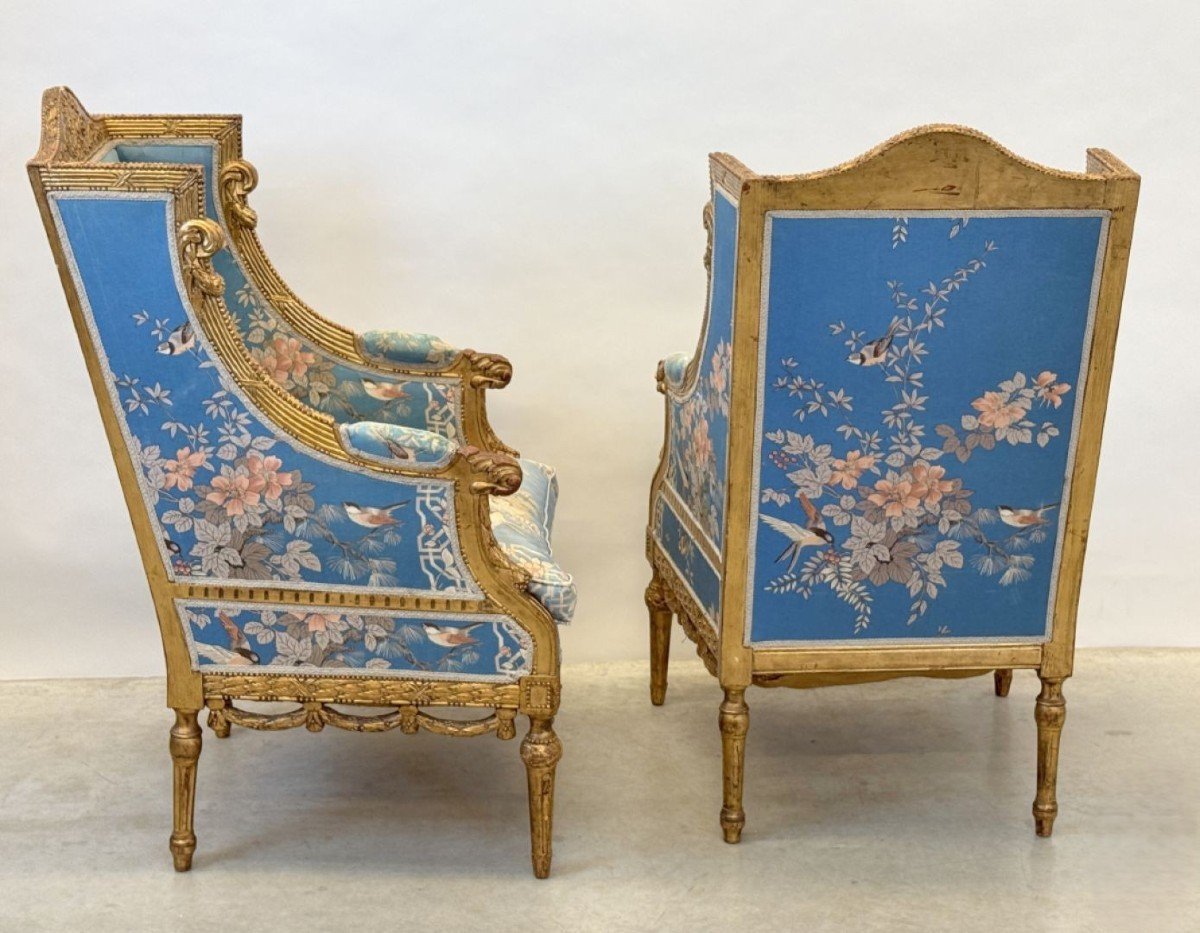Pair Of Gilt Armchairs Decorated With Carved Tendrils And Garlands Of Acanthus.-photo-1