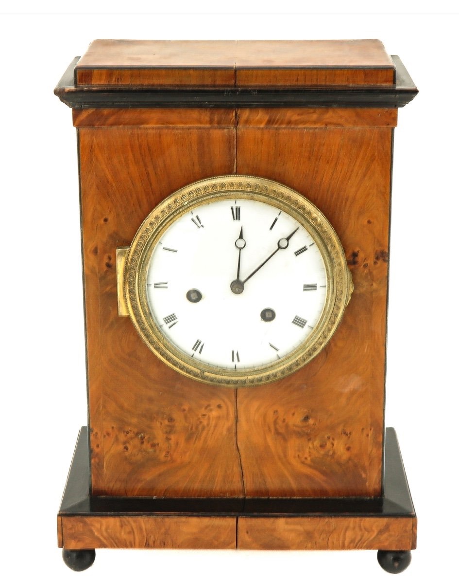 Horloge en acajou sonnée de deux cloches -photo-1