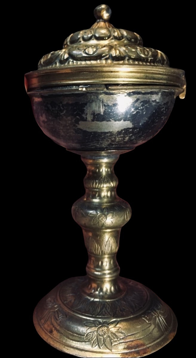 Petit Calice Vermeille 17e siècle Hauteur : 13,5 cm 