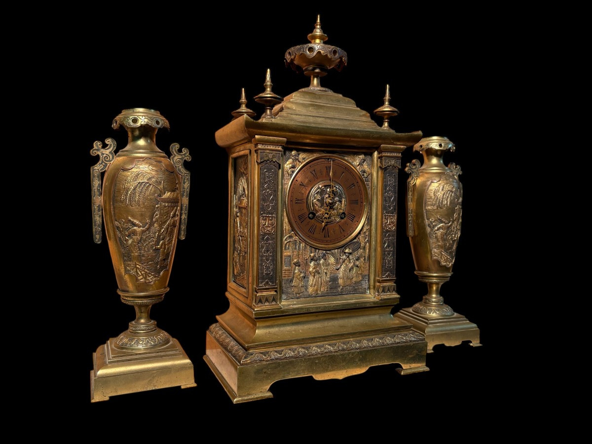 19th Century Japanese Style Bronze "pagoda" Clock Set.-photo-2