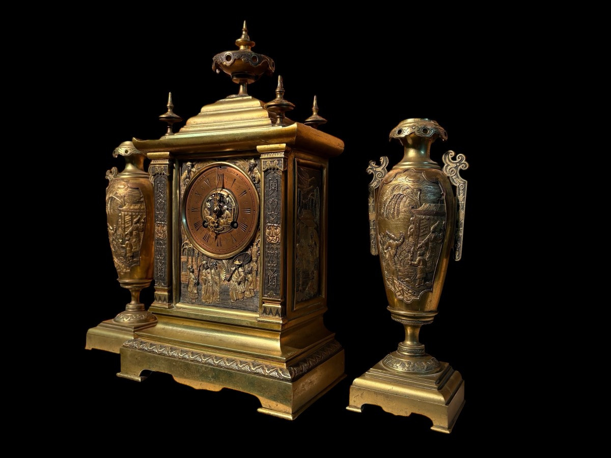 19th Century Japanese Style Bronze "pagoda" Clock Set.-photo-4