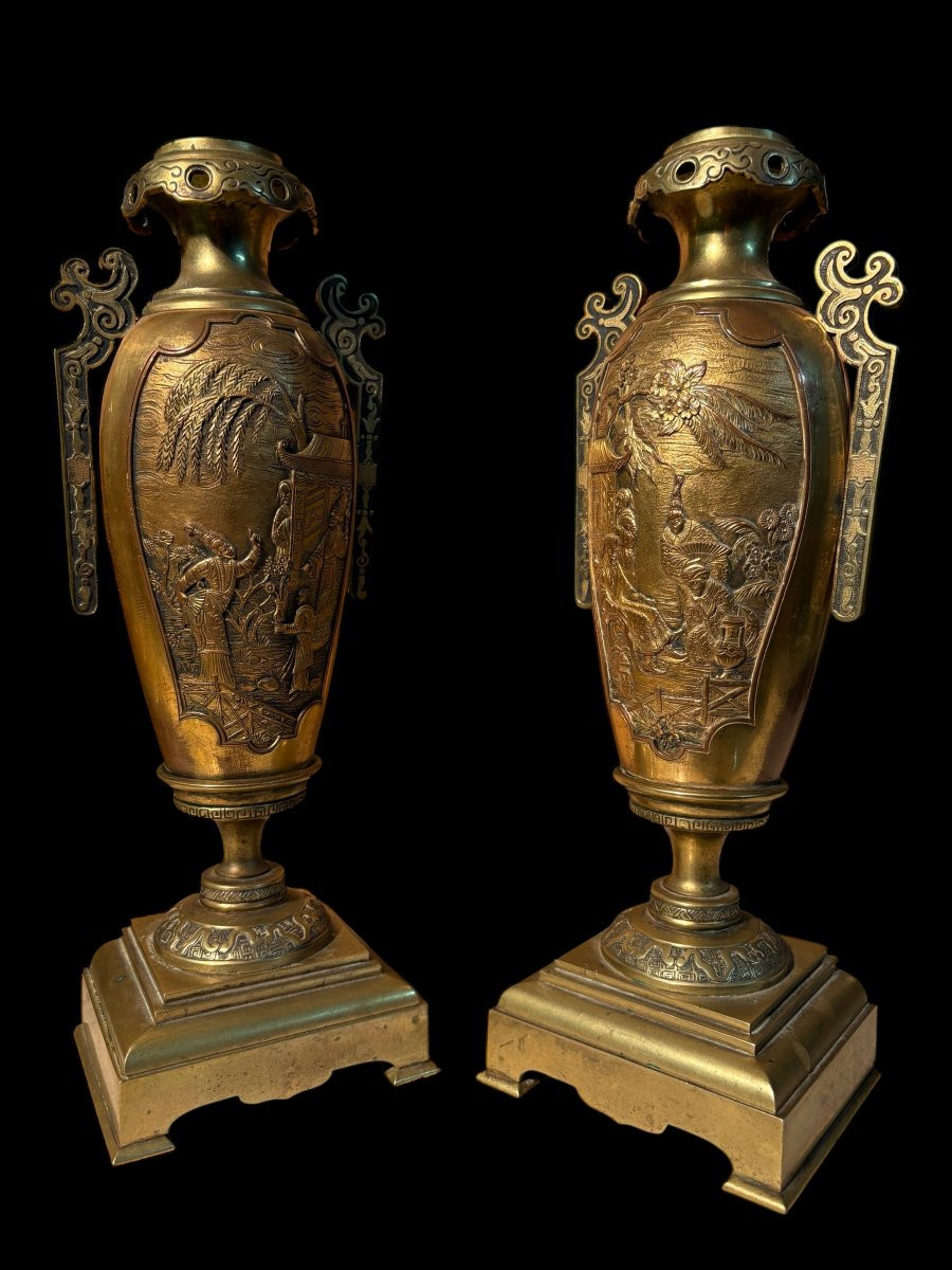 19th Century Japanese Style Bronze "pagoda" Clock Set.-photo-8