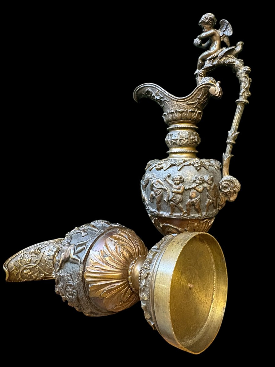 Paire de vases en bronze du XIXe siècle.-photo-7