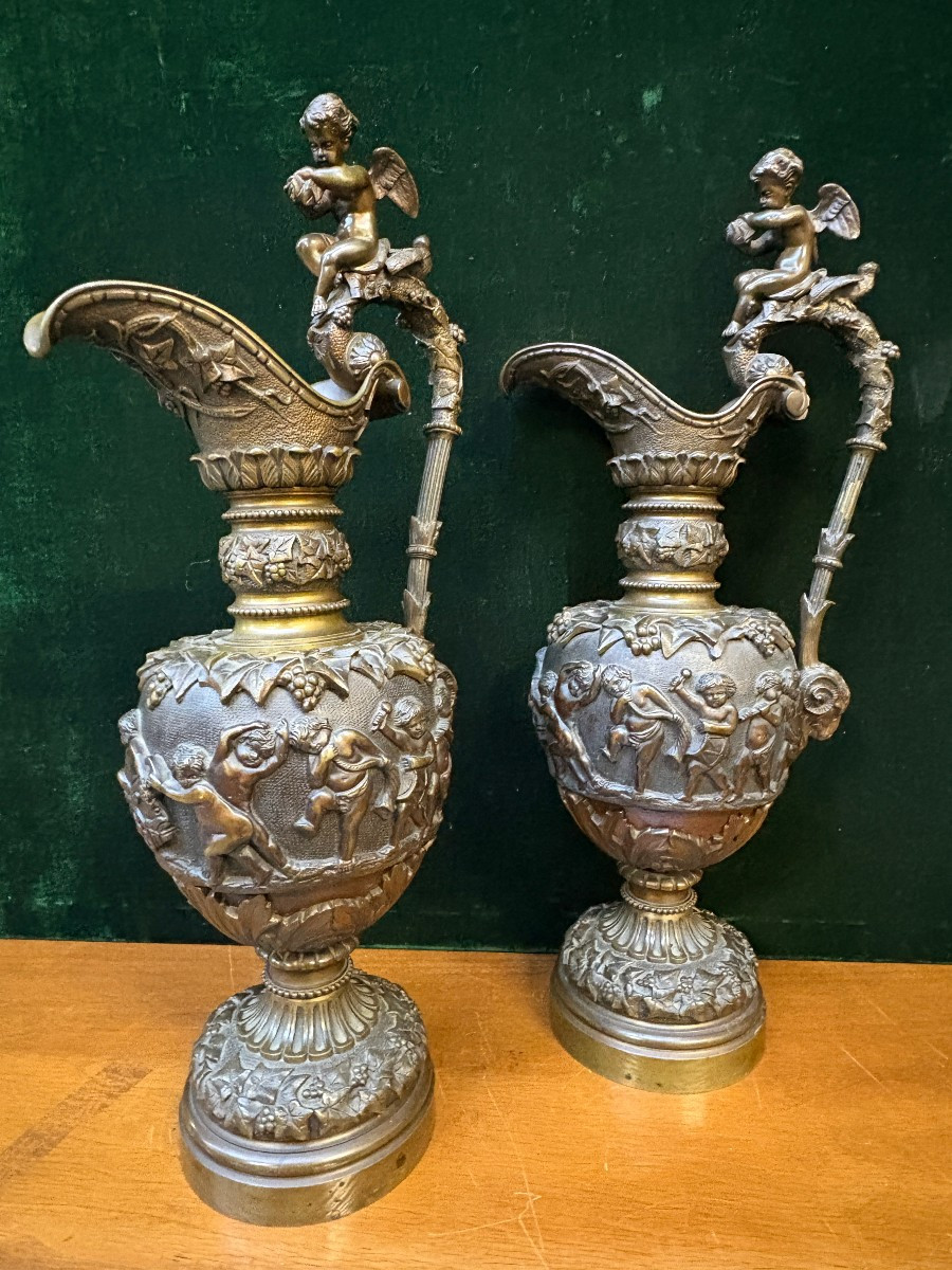 Paire de vases en bronze du XIXe siècle.-photo-8