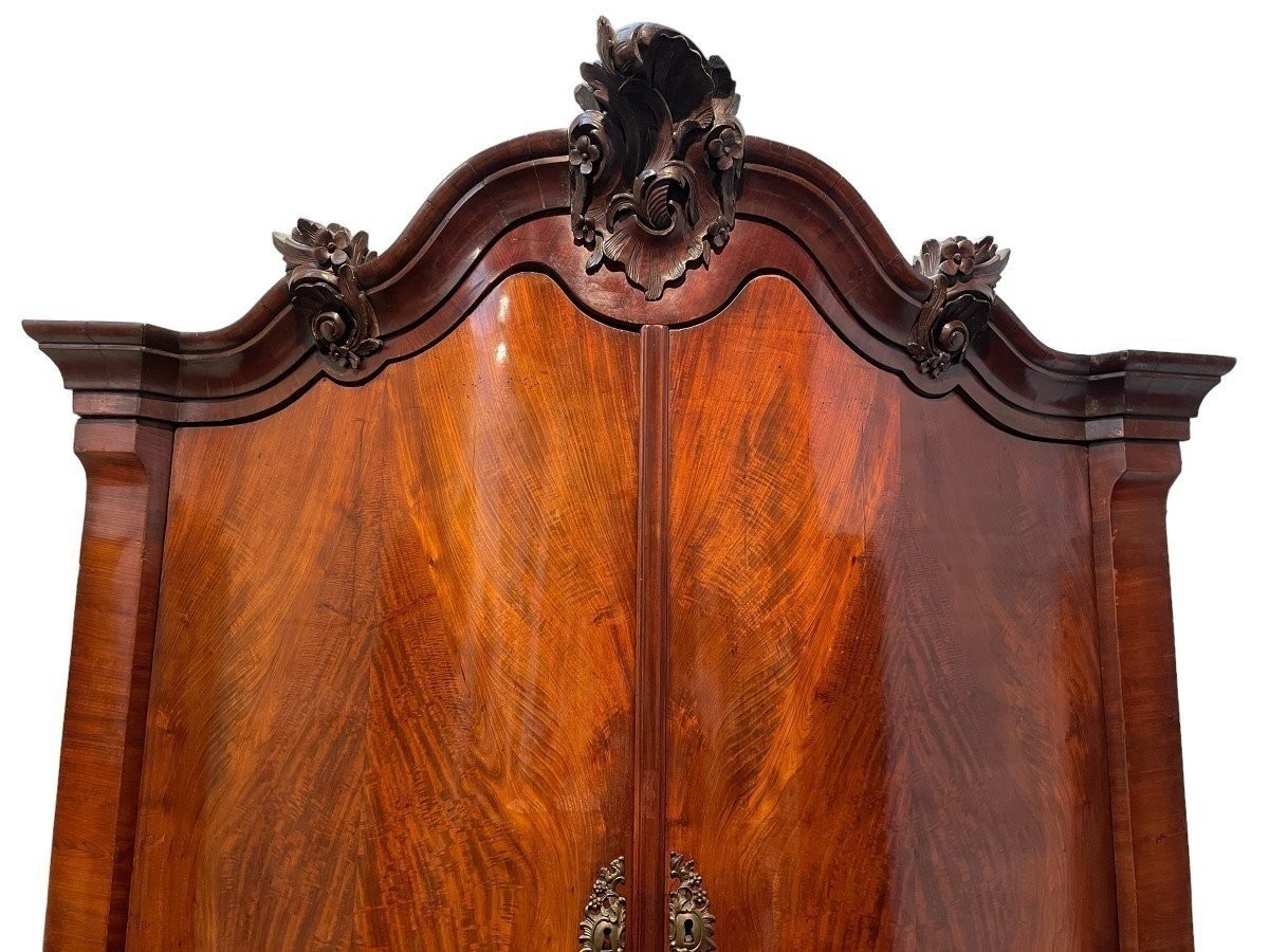 Beautiful Large Dutch Corner Wardrobe In Mahogany, 18th Century.-photo-2