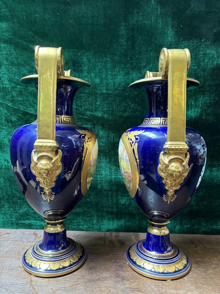 Paire De Beaux Vases De Style Empire En Porcelaine De Sèvres, 20ème.-photo-4