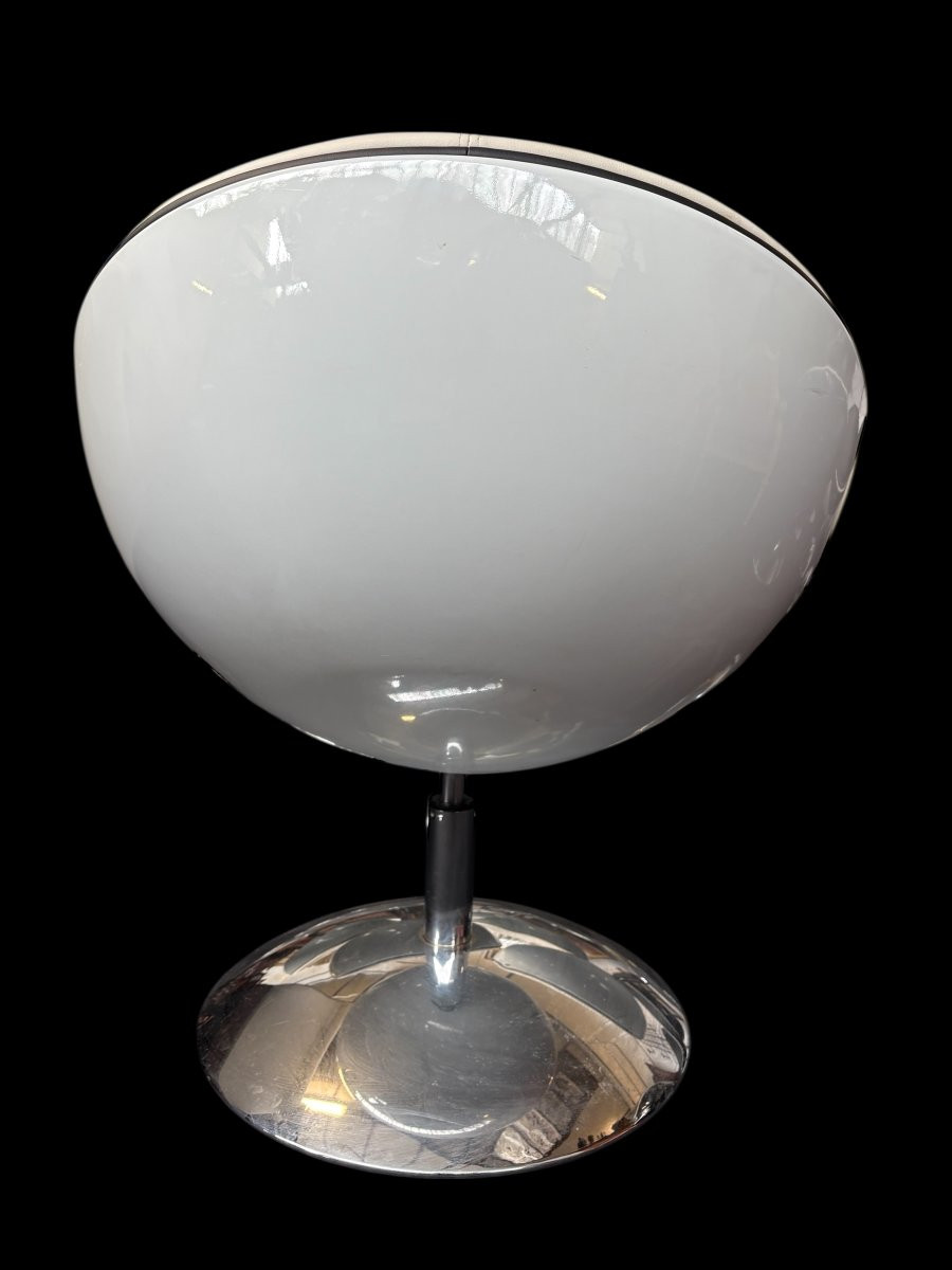 Lot de chaises design « demi-œuf sur socle pivotant » fin du XXe siècle-photo-3