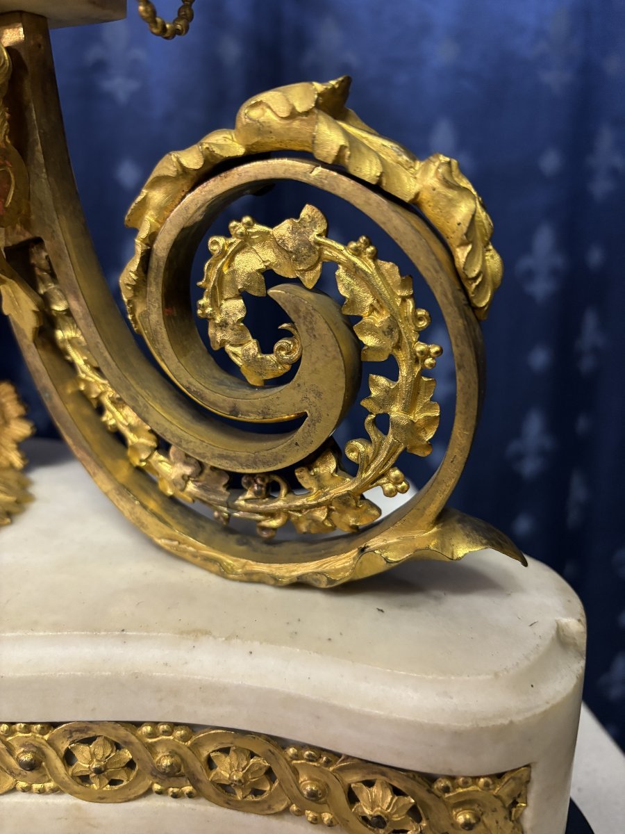 Beautiful Louis XVI Style Clock In Marble And Gilt Bronze, 18th Century.-photo-5