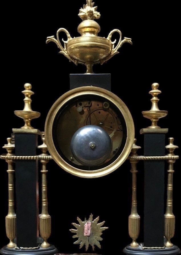 A Very Elegant Louis XVI Period Clock -photo-1
