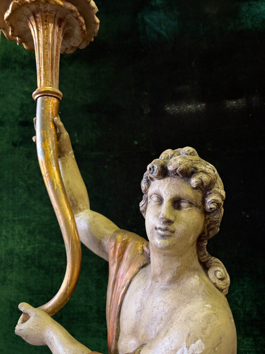 Paire de grandes sculptures / torchères en bois polychrome/doré du XVIIIe siècle.-photo-5