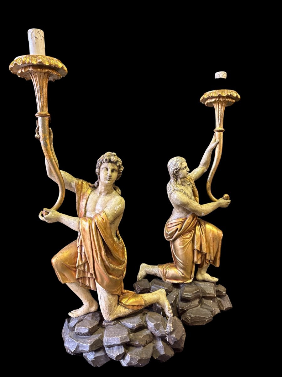 Paire de grandes sculptures / torchères en bois polychrome/doré du XVIIIe siècle.-photo-7