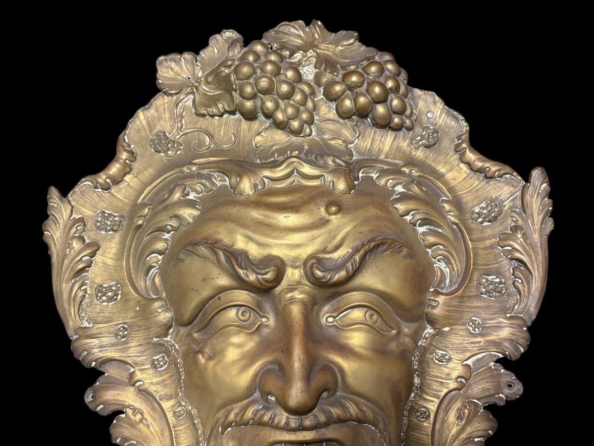 Grande applique murale « Bacchus » en cuivre et laiton du XVIIIe siècle.-photo-2