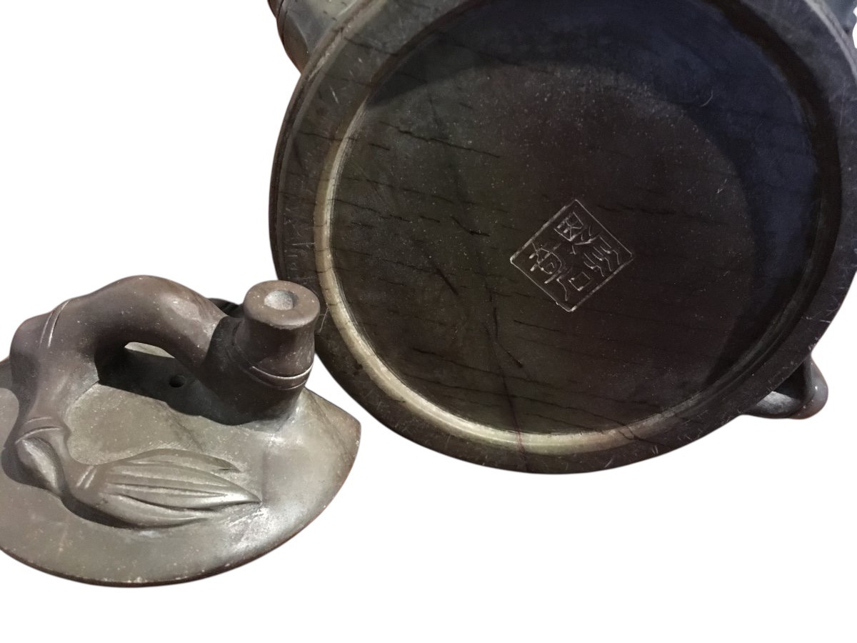 Antique Green Hardstone Teapot -photo-3