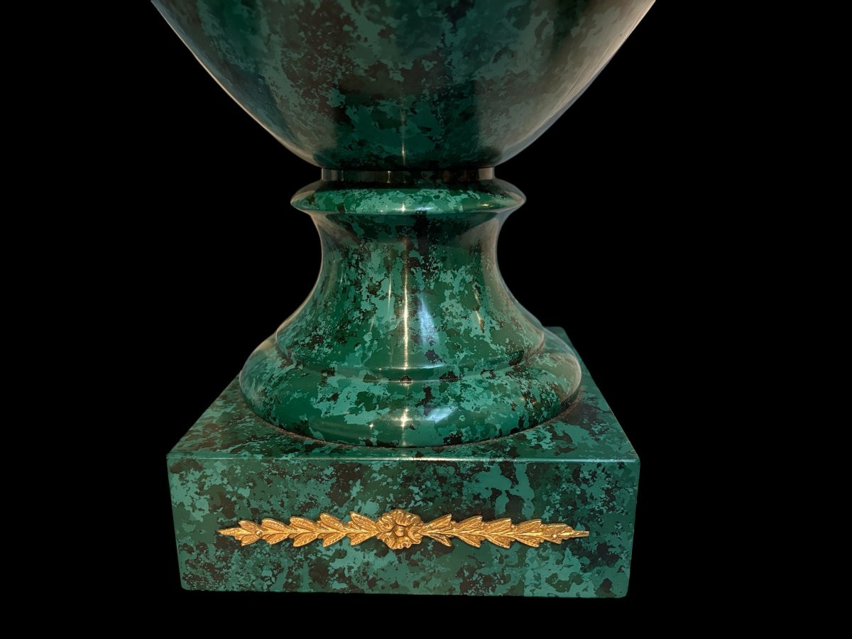 Paire de vases ( 70 cm ) en bois peints à l'imitation du Malachite 20ème.-photo-5