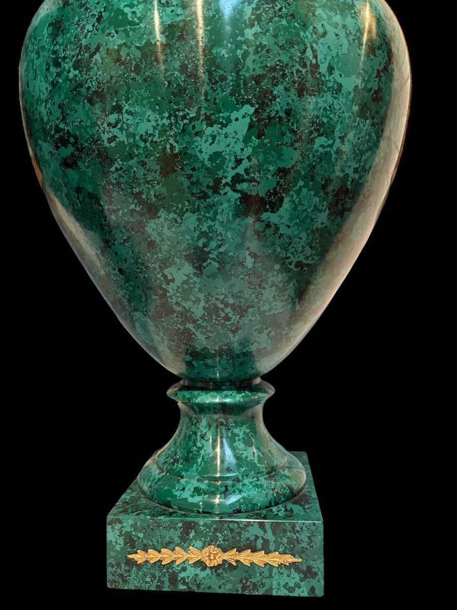 Paire de vases ( 70 cm ) en bois peints à l'imitation du Malachite 20ème.-photo-6