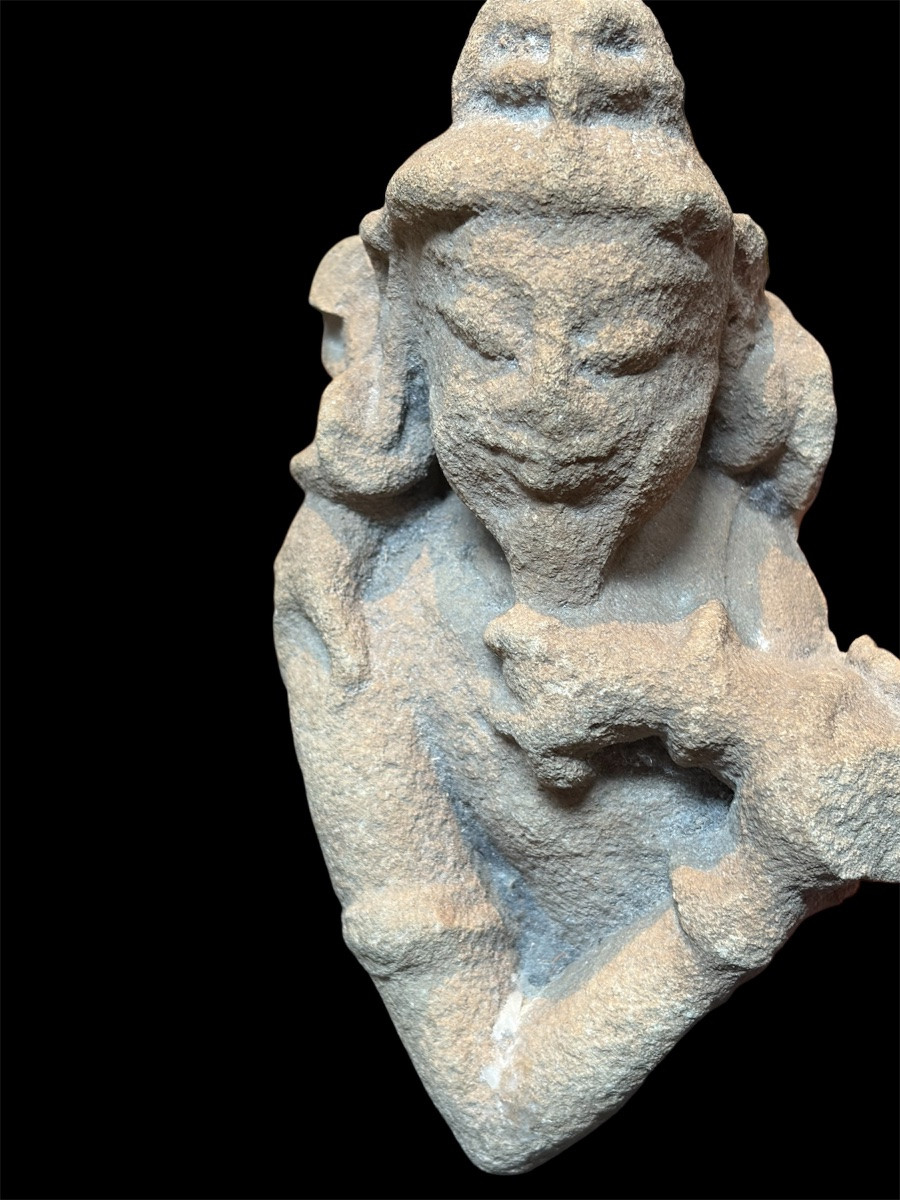 Fragment d’un temple hindou indien du XIe-XIIe siècle -photo-3