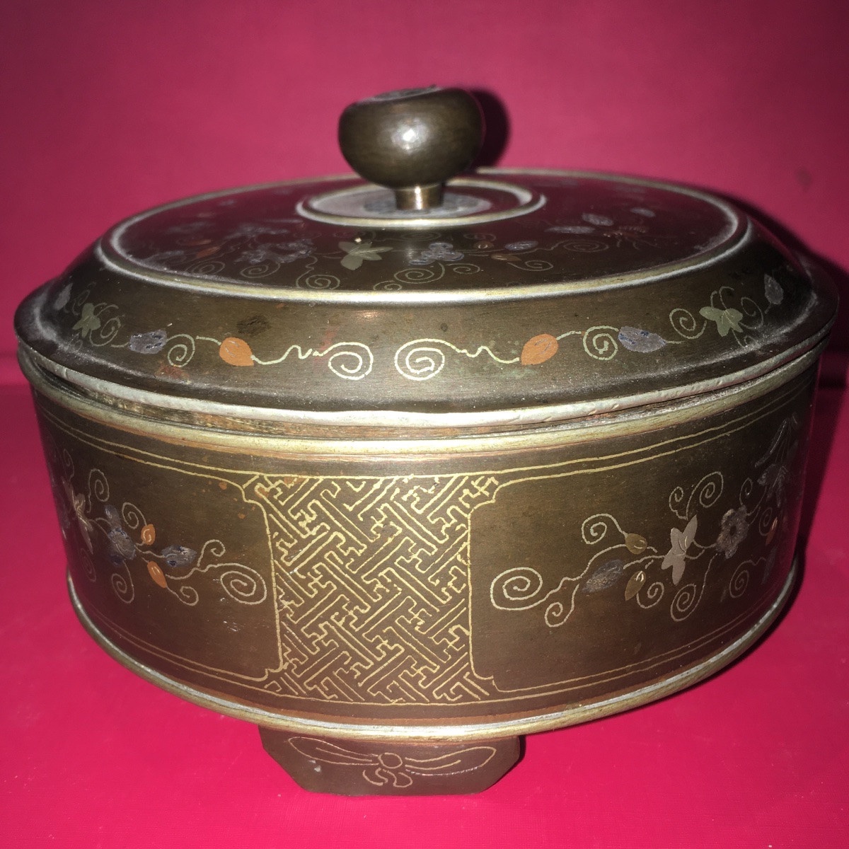 Un boîte Chinoise 17e siècle cuivre incrusté -photo-6