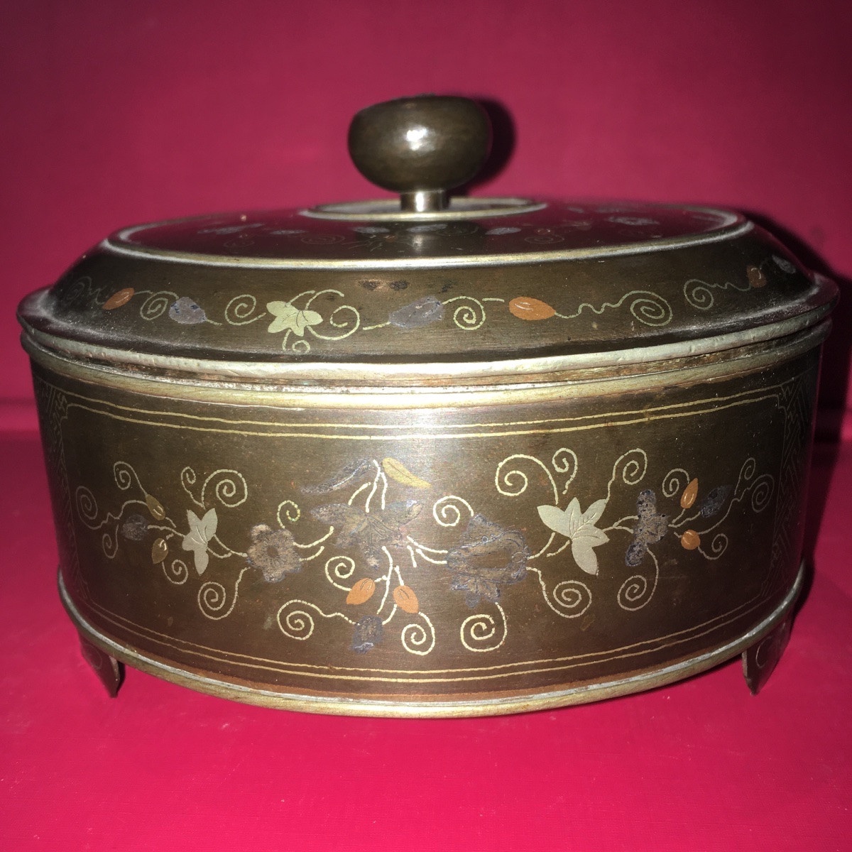 Un boîte Chinoise 17e siècle cuivre incrusté -photo-8