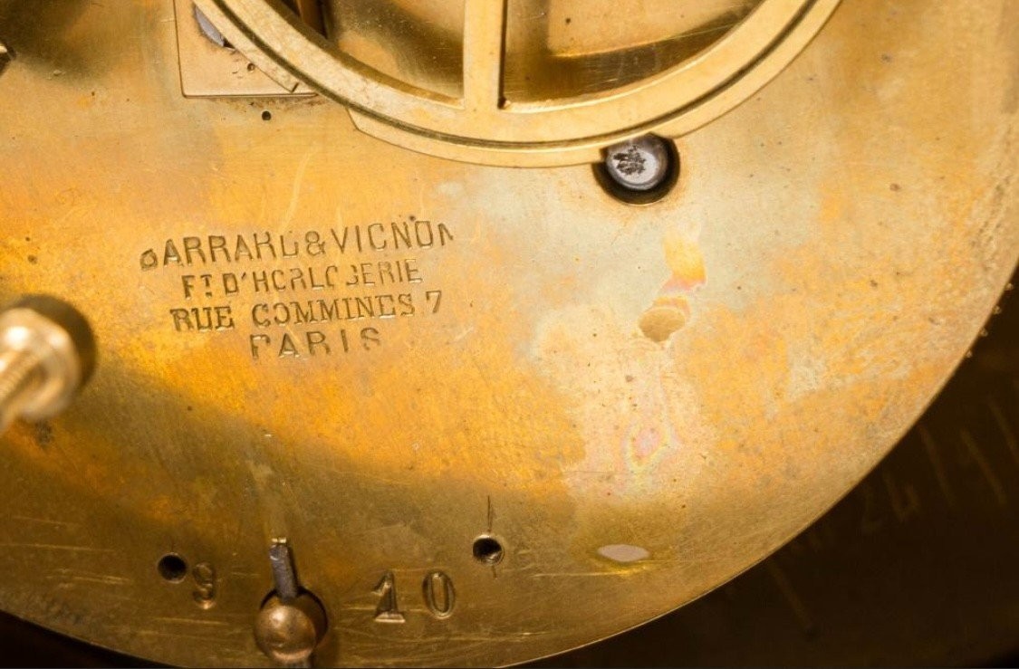 Large French Clock With Floral Decoration In Gilt Bronze, 19th Century. (65 Cm)-photo-6