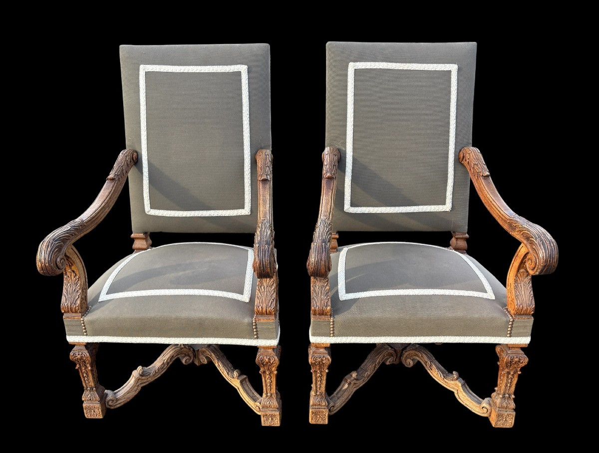 Paire de grands fauteuils en chêne de style Régence 19ème.-photo-2