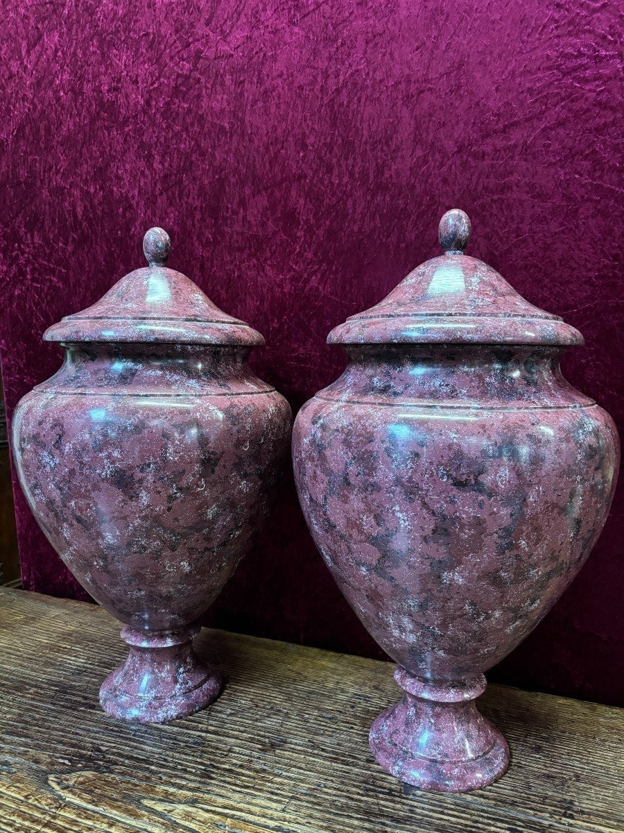 Pair Of Wooden Lidded Vases Painted In The Imitation Of Porphyry 20thc. ( 62 Cm )-photo-4
