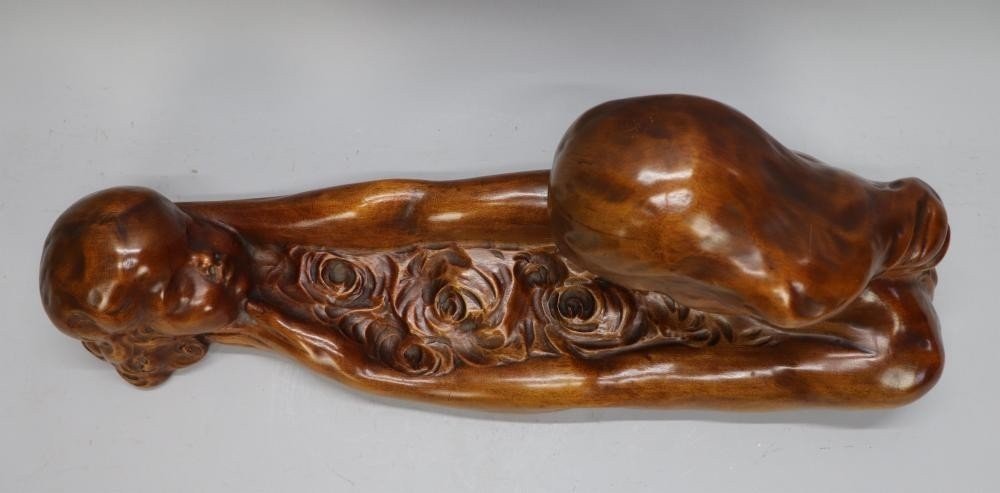 Pretty Art Deco Wooden Sculpture "mother With Hand Extended To Child".-photo-4