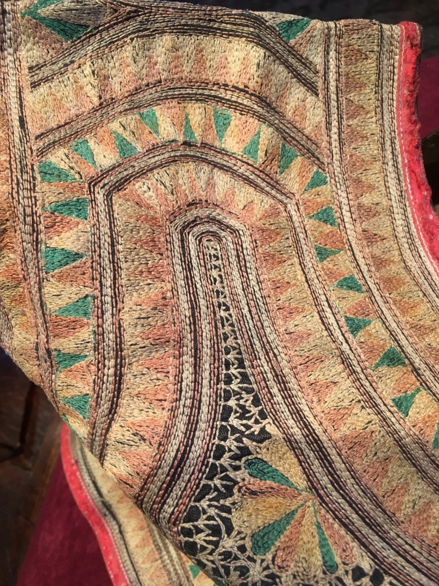 A Beautiful 19th Century Children's Garment-photo-2