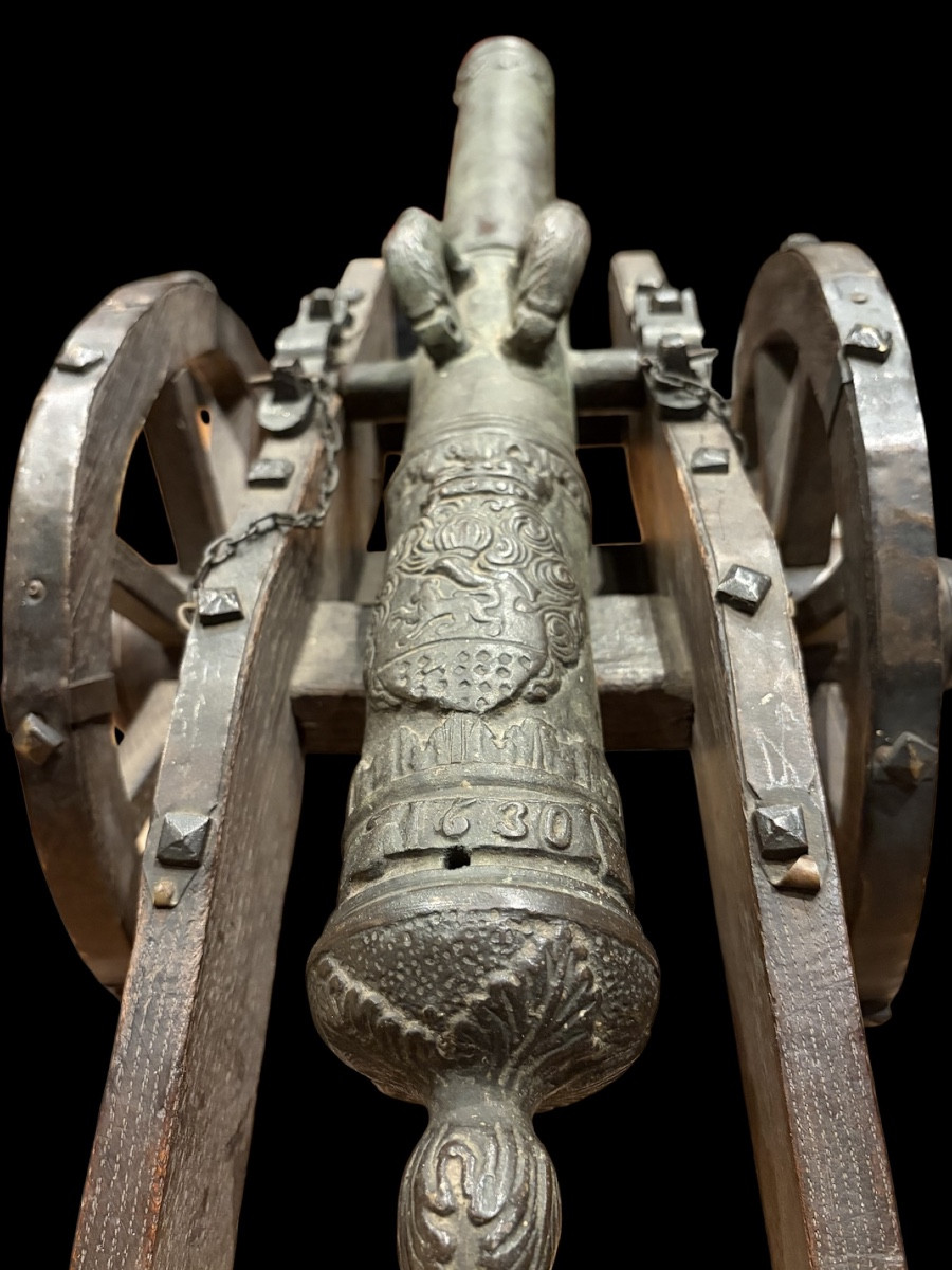 Canon miniature monte sur un affût, daté de 1630 -photo-3