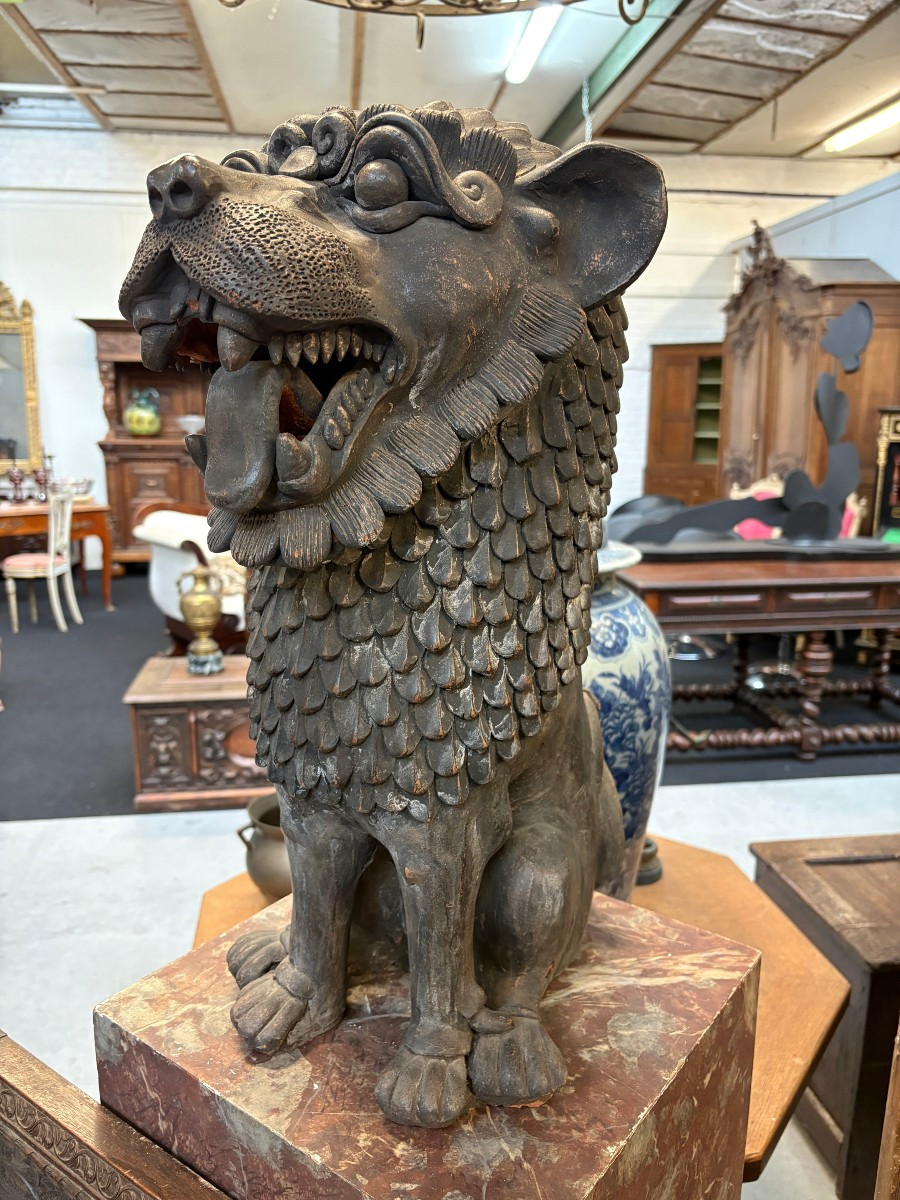 Decorative Oriental Lion In Terra Cotta, Late 19th Century.