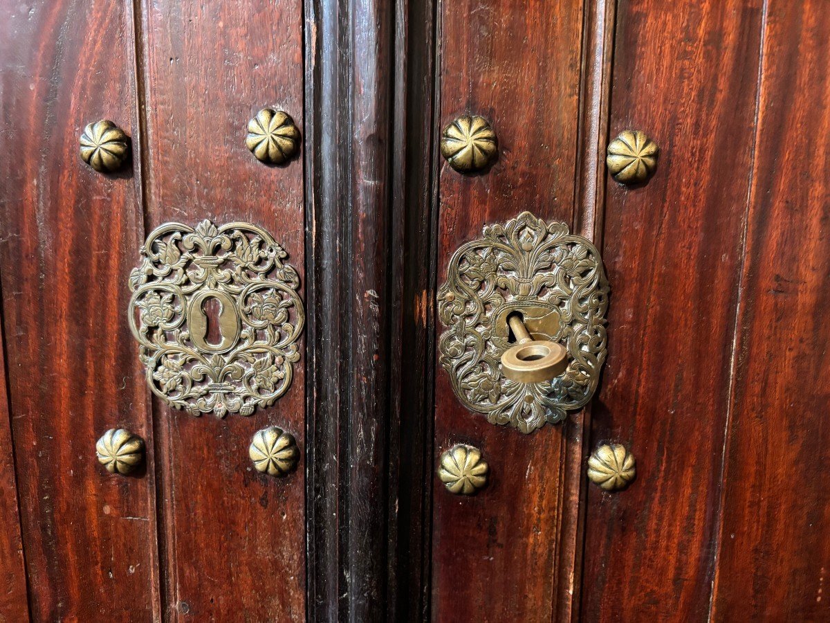 Meuble 4 portes Colonial avec ferrures en bronze 18ème.-photo-5