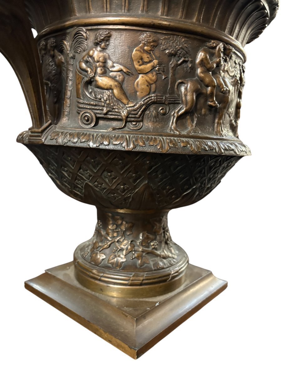 Grand vase " Médicis " en bronze patiné brun avec un cortège de Bacchus 19ème.-photo-3