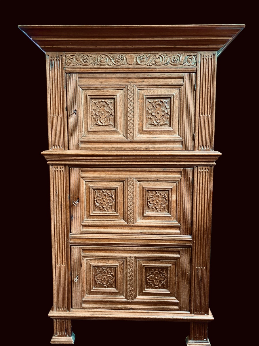 Renaissance Three-door Cabinet, 17th-century Flanders -photo-3