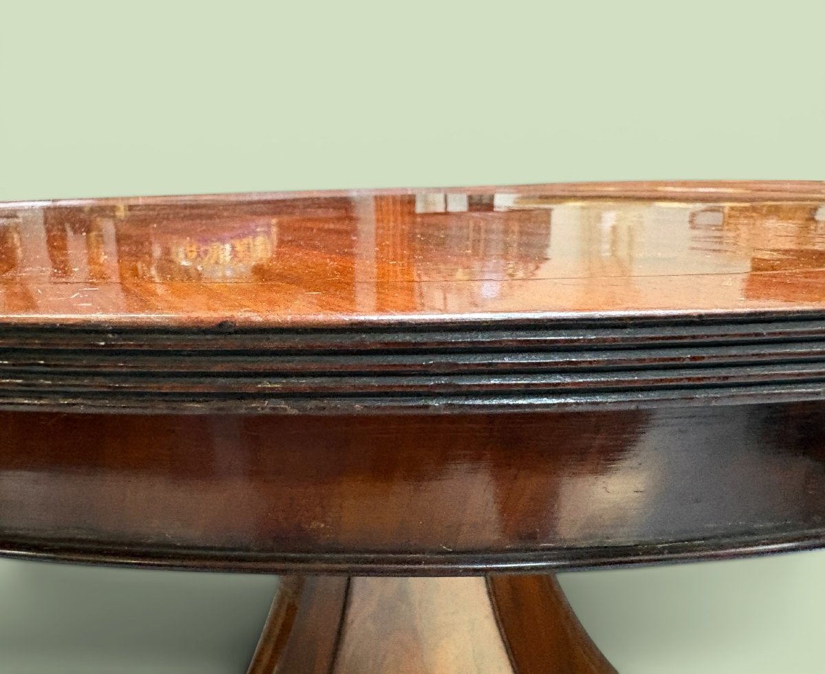 A Beautiful 19th-century Charles X-style Mahogany Pedestal Table.-photo-2