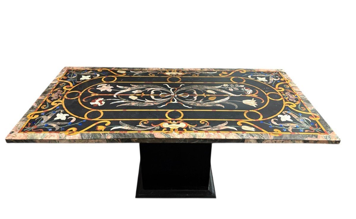 Grande table italienne en marbre avec pierres semi-précieuses colorées, XXe siècle