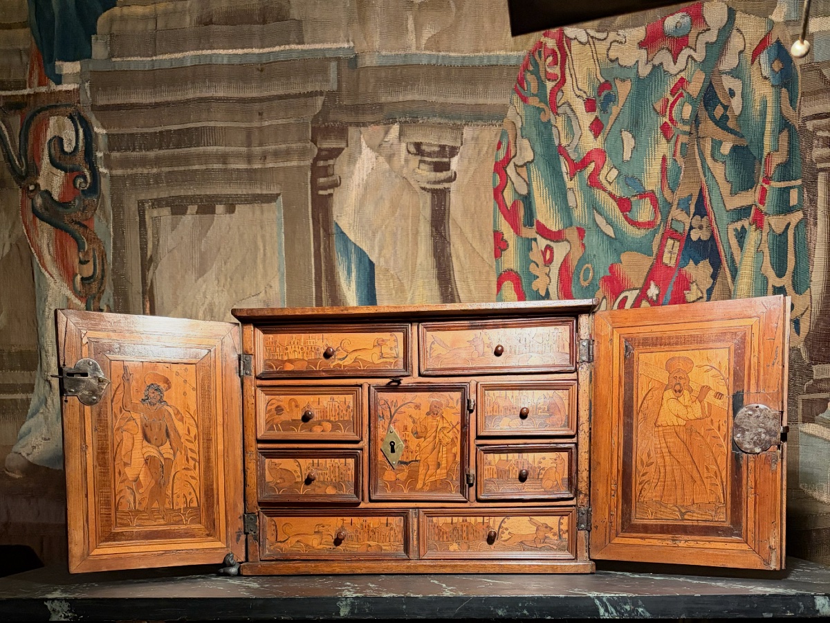 Small 17th-century Inlaid Travel Cabinet 