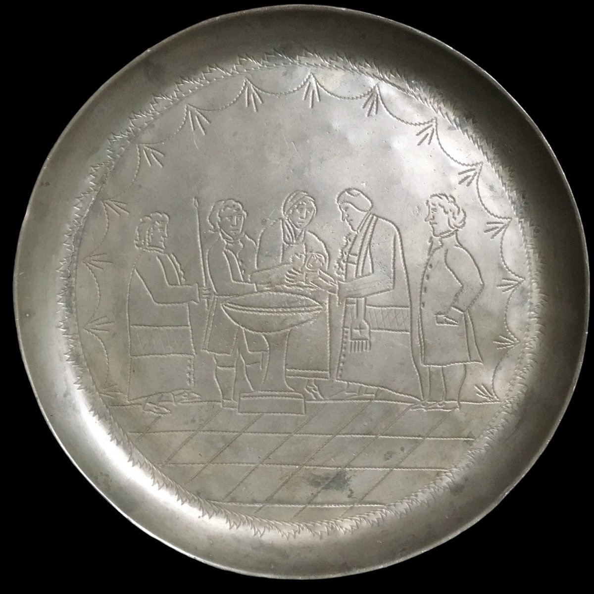 A Set Of Three  Tin Dishes With Relief Designs, 18th/19th Century -photo-4