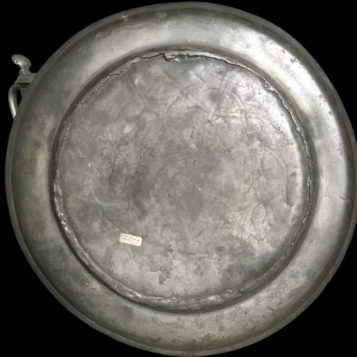 A Set Of Three  Tin Dishes With Relief Designs, 18th/19th Century -photo-4