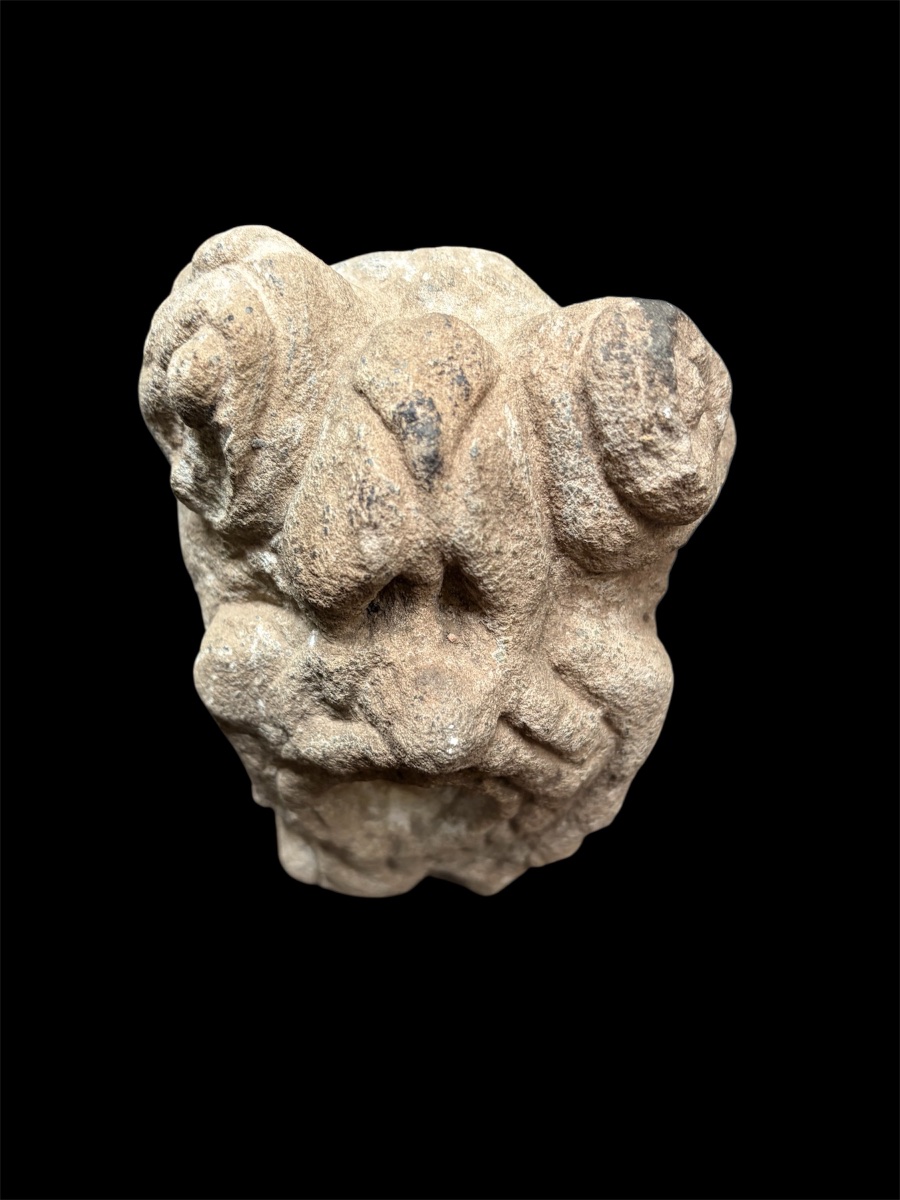 Pierre de soutien sculptée vers 1517?-photo-3