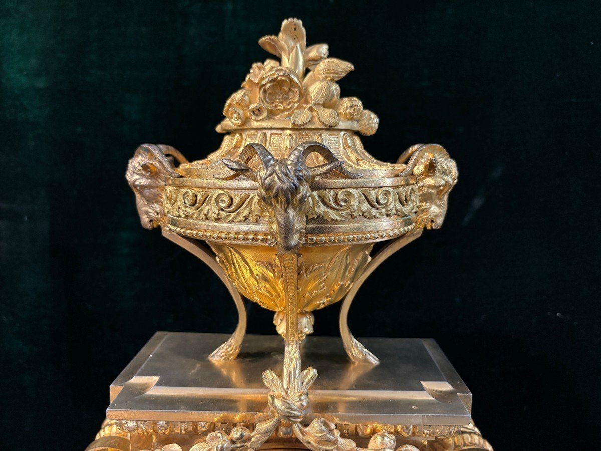 Grande Garniture De Cheminée En Bronze Doré De Style Louis XVI, 19ème.-photo-1
