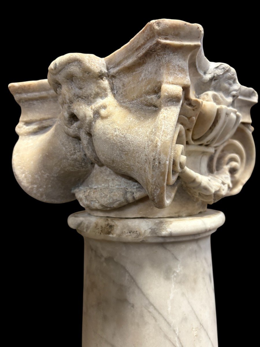 17th-century Renaissance Marble Fireplace.-photo-3