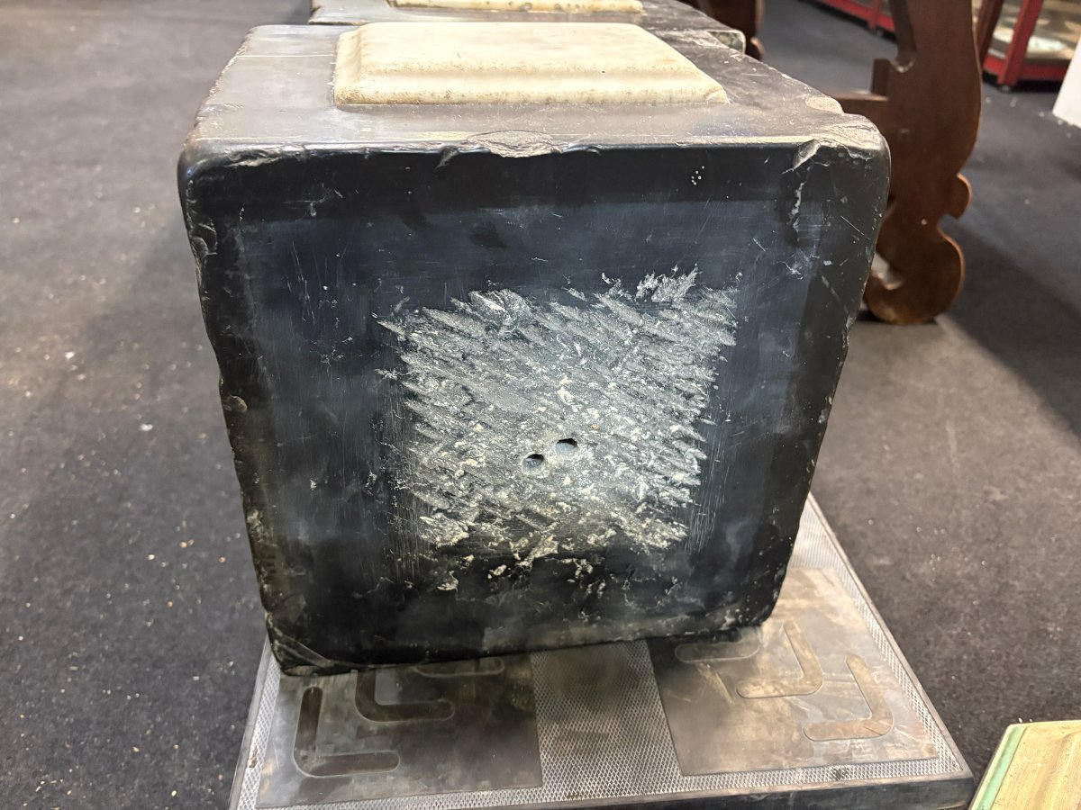 17th-century Renaissance Marble Fireplace.-photo-8